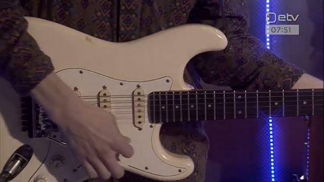 HOLY MOTORS "Decending" смотреть онлайн