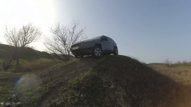 Jeep Cherokee Kl Trailhawk тест на бездорожье