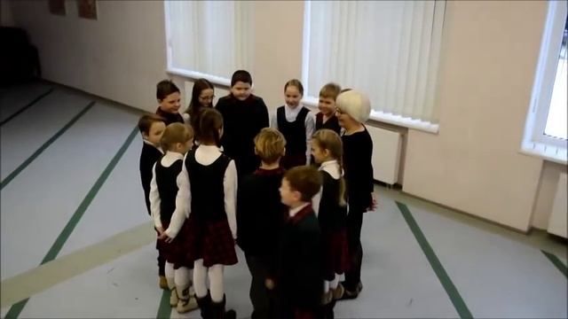 Lithuanian Folk Games for Children смотреть онлайн