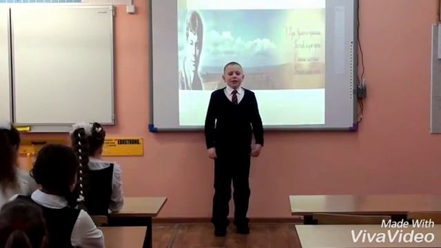 Страна читающая — Иван Кононов читает произведение «Не ругайтесь! Такое дело...» С. А. Есенина смотреть онлайн