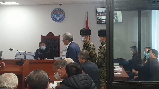 Алмазбек Атамбаев заявил ходатайство об отводе гособвинителей смотреть онлайн