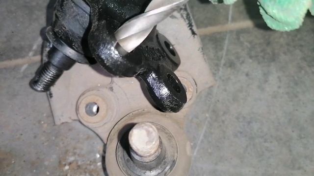 Opel Antara' Замена Шаровой Опоры.. смотреть онлайн