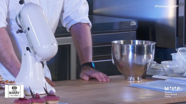 TALLER PETIT GATEAUX BOUTIQUE - Frederic Bourse Ecole Profesionel Lenôtre, (Paris) смотреть онлайн