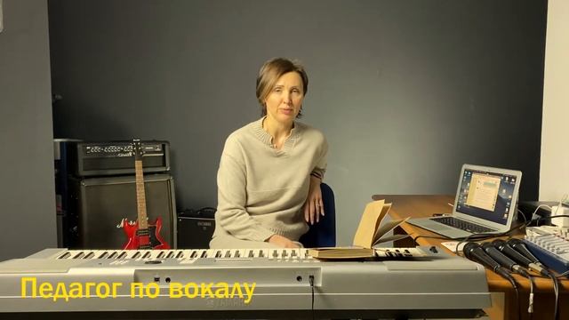 Не рабочий класс #1 педагог по вокалу, режиссёр, гримёр, представитель авиакомпании, программист. смотреть онлайн