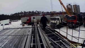 Процес спуска ЭЦН в Одного клямсую