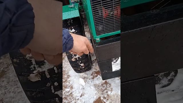 отвал с дышлиной