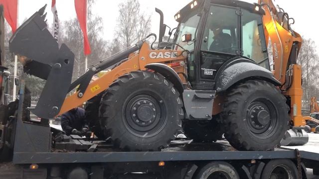 CASE 695 ST едет в Выборг смотреть онлайн