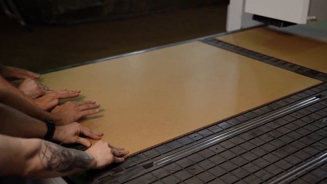 В чем секрет ЧПУ 2х4м? Бизнес станки 2022. ЧПУ для бизнеса - Advercut 2040 К45MT. смотреть онлайн