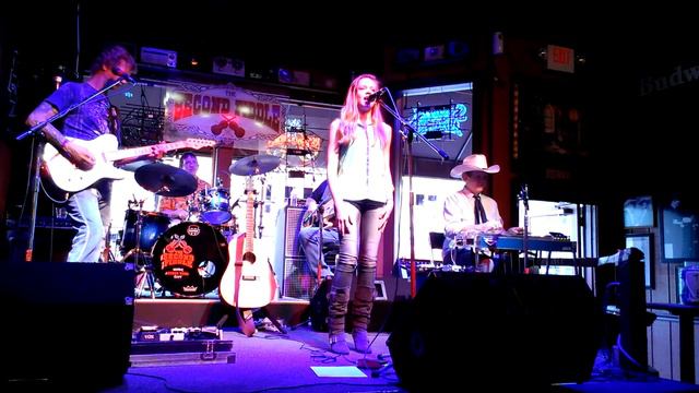 5.4.14 Jolene (Debut) смотреть онлайн
