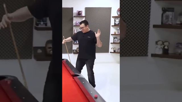 Nicki esta del tamaño del taco de billar #tirandobola смотреть онлайн