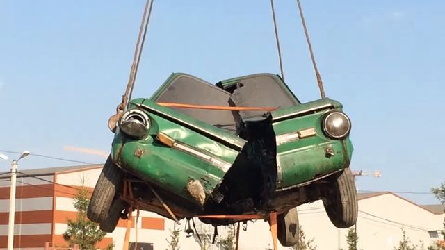 Резка автомобиля алмазным канатом