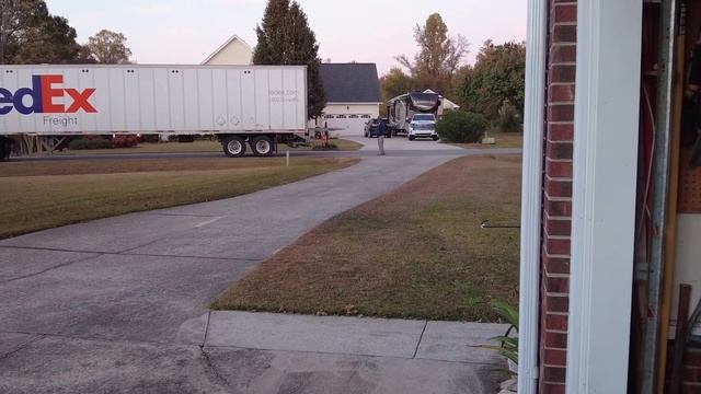 In WIth the New #newfurniture #allaboutthebanks смотреть онлайн