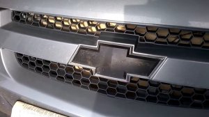 WP 20200317 002 Нива Шевроле. Ремонт эмблемы.