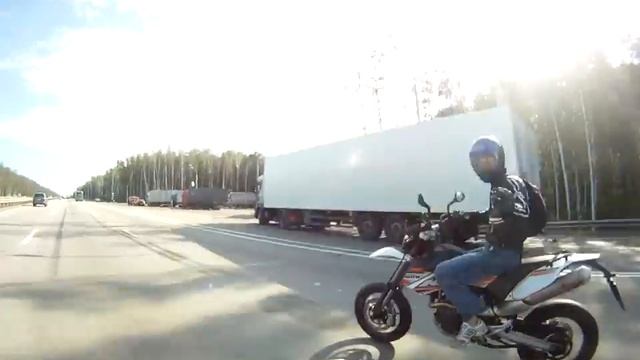2008 Honda CBR1000RR смотреть онлайн