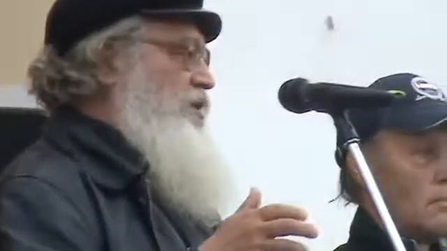 Русская народная песня. Выйду на улицу смотреть онлайн