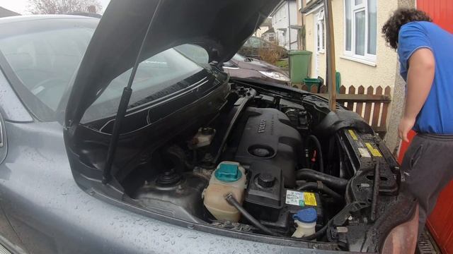 Volvo XC90 02-14 Bonnet/Hood Support shock/strut replacement смотреть онлайн