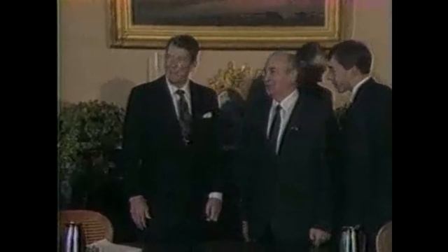 Reagan and Gorbachev meet смотреть онлайн