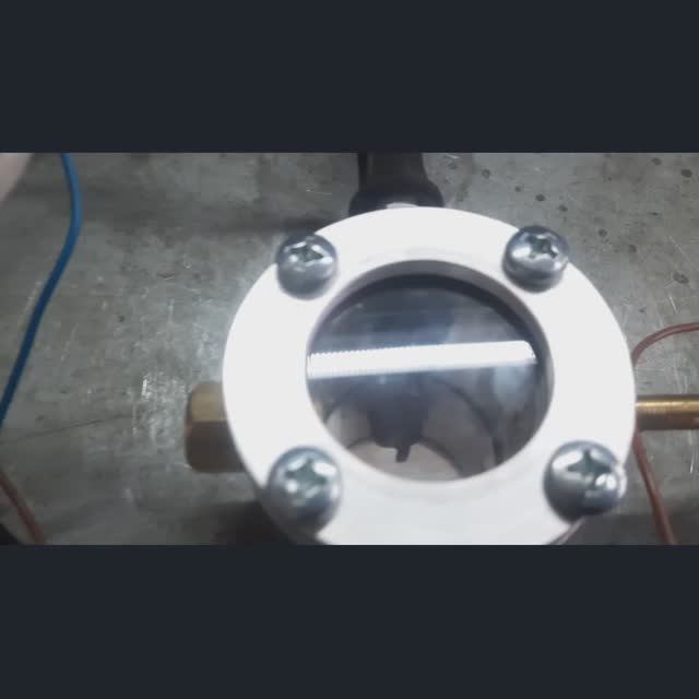 Искра в цилиндре и вне. Эксперимент и наблюдения. смотреть онлайн