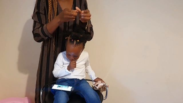 Cute & Simple Rubberband Hairstyle for toddlers ??? #youtube #peaceonaghise смотреть онлайн