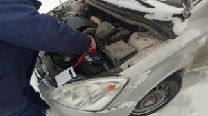 Запуск двигателя с помощью пуско зарядного устройства