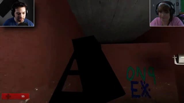 Garrys Mod Horror w/ Girlfriend | ESCAPE YOU'RE DREAM - P1 (Re-Upload) смотреть онлайн