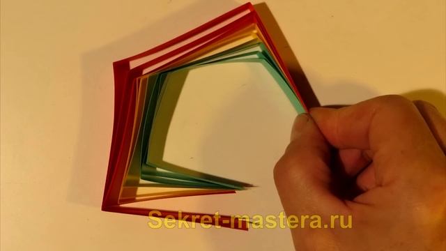 Поделки из бумаги - новогоднее украшение на елку своими руками. Елочные игрушки #Sekretmastera смотреть онлайн