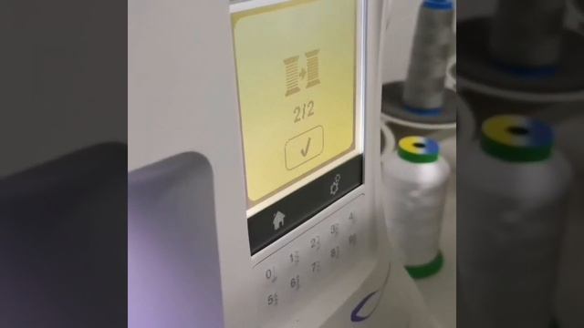 Вышивка на машинке Singer Legacy #SE300#singerlegacy смотреть онлайн