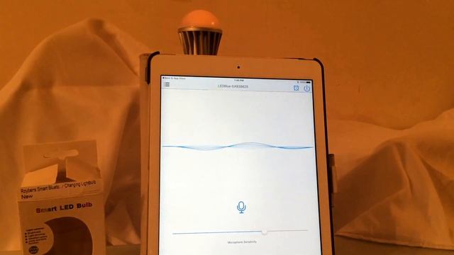 LED Light Bulb Controlled by your IPhone - How to Guide - Disco Feature смотреть онлайн