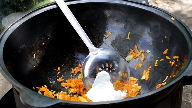 ASMR Кулинария/ Тушёная курица в сырном соусе В казане/ Звуки приготовления ASMR смотреть онлайн