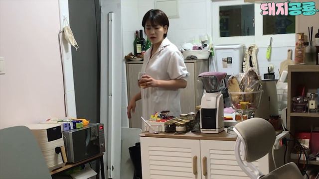 개그우먼선배 집에서 한밤중 이상한 소리가 들린다면..? (ft.랭구티비) смотреть онлайн