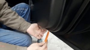 Снятие дверной ручки ,карты ,зеркала и молдинга автомобиля Honda.