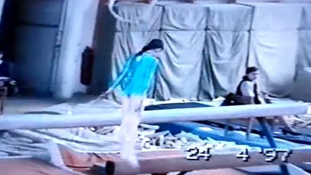 Спортивная гимнастика. Бревно.1997 год Ирина Кравцова. Gymnastics. смотреть онлайн