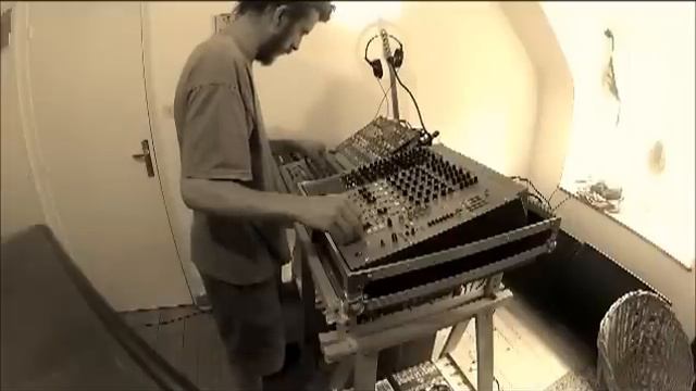 Morlaer - Improvisation Live OldSchool Techno смотреть онлайн