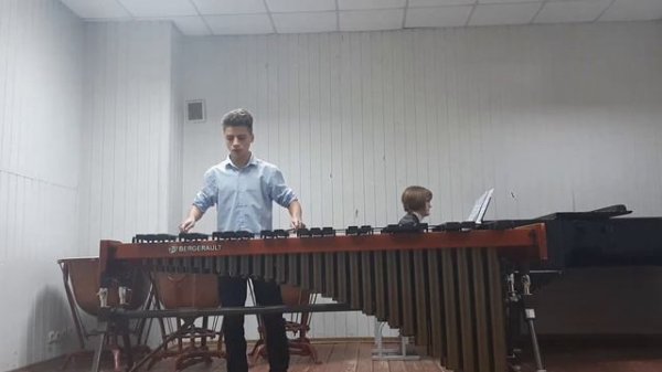 Ерофеенко Игорь - Т.Маяцуми - Концерт для ксилоримбы с оркестром 2, 3 части.Педагог Бебудов А.И.