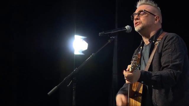 Andrius Mamontovas - spalvoti spanai (live) смотреть онлайн