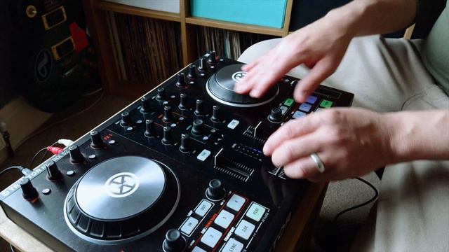 Akai MPC One - Boombap From Lush Japanese Strings! (Beatmaking And Scratching)