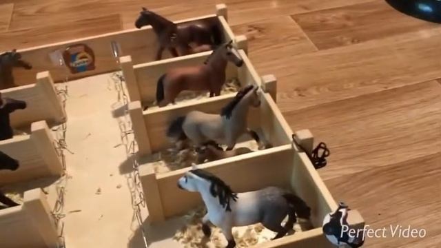 Моя конюшня для ШЛЯЙХ обзор /MARC SCHLEICH/ смотреть онлайн