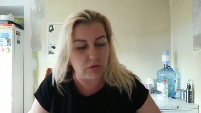 VLOG Готовлю на стол к приходу гостей. Промокли под дождём смотреть онлайн