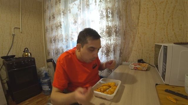 Чебупицца - Пеперони/ОБЗОР/Не супер но взять можно(Блог о Жизни) смотреть онлайн