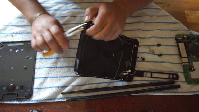 How To Add External WiFi Antennas / Netgear Antenna MOD NetGear WNDR3800 N600 Wireless Dual-Band