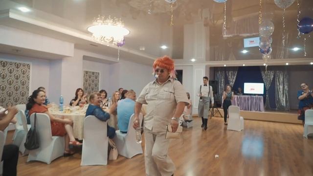 Выпускной 81 школа (Ролик) смотреть онлайн