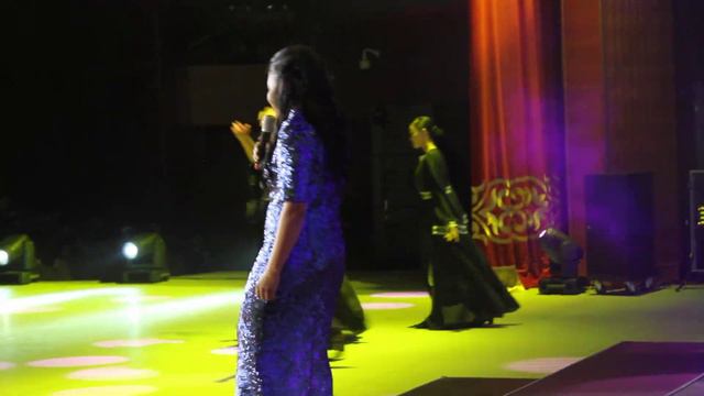 Акбота Керимбекова на премии Золотой микрофон смотреть онлайн