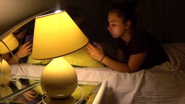 СКЕТЧ "НОЧЬ ПЕРЕД ЭКЗАМЕНОМ" | AMILY MONRO смотреть онлайн