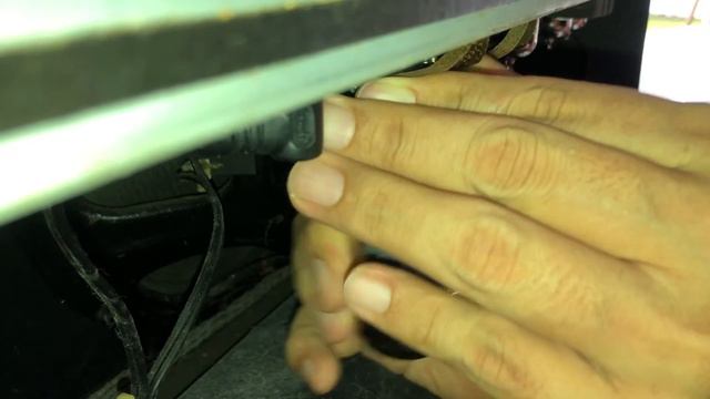 Changing power tube 6L6 of my Fender Hotrod Deluxe 3 смотреть онлайн
