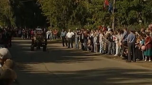 ПАДОНКИ 5лет. Весьегонск 2006 смотреть онлайн