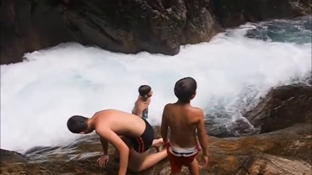 Водопад Клонг Плу Ко Чанг смотреть онлайн