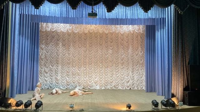 «Сни» Зразковий хореографічний колектив «Фантазія» (керівник Тисячна Ю. В.) смотреть онлайн