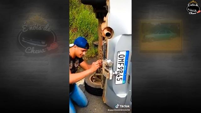 FIAT UNO FLAGRADO a mais de 500 Km/h, ENTENDA! Momentos com Carros смотреть онлайн