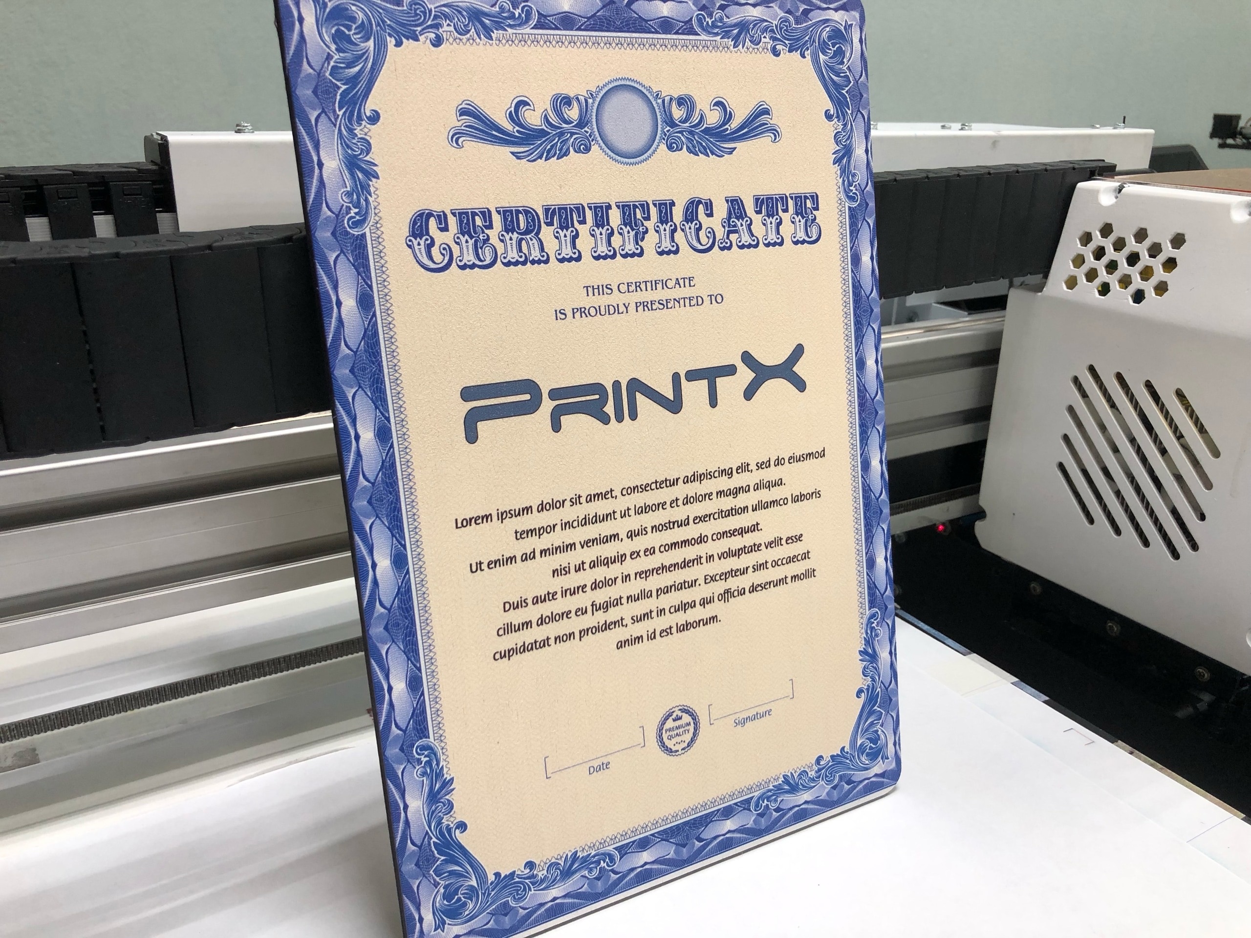 Печать детализированных и мелких картинок на фанере на УФ принтере "Ипполит Матвеевич" смотреть онлайн