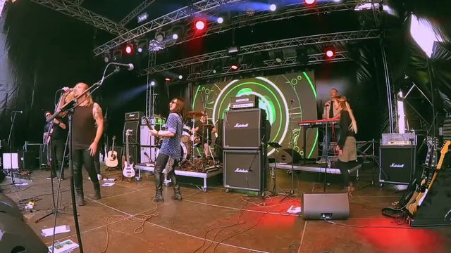 Olympus Guitars Artist Miguel Montalban Signature in action at Haring Rock Festival 2022 смотреть онлайн